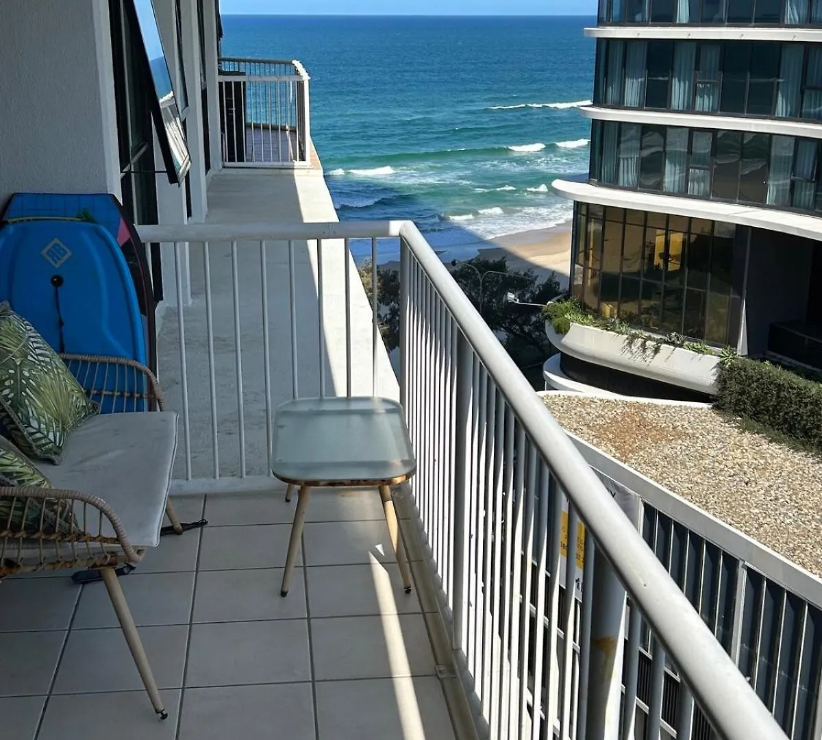 Beachside At Beachpoint Gold Coast Apartment
