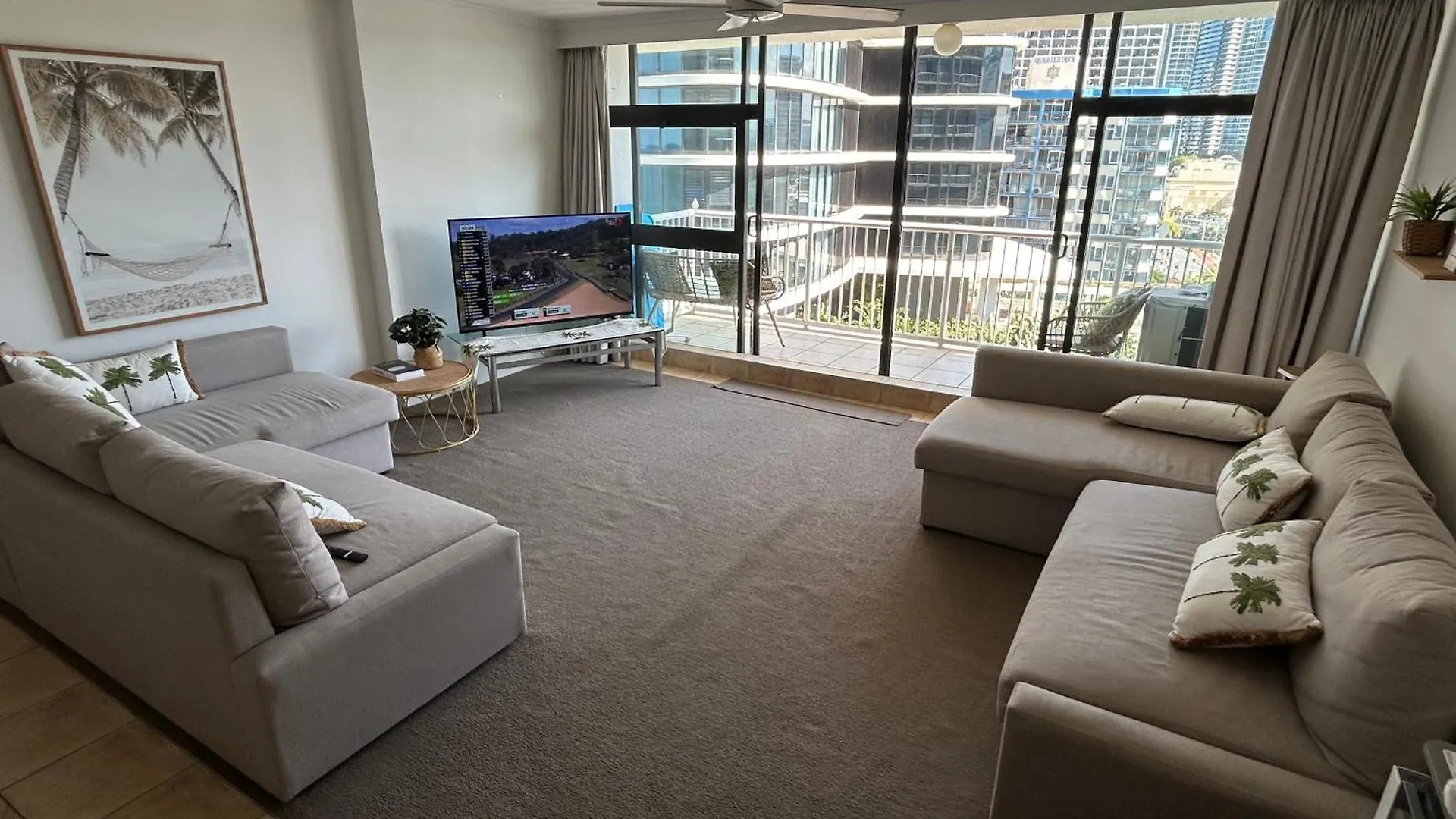 Apartment Beachside At Beachpoint Gold Coast
